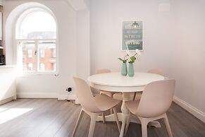 Emperors Gate Residence by Allô Housing