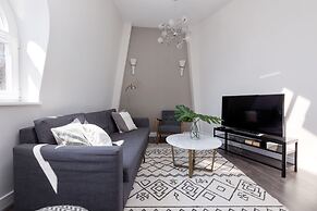 Emperors Gate Residence by Allô Housing