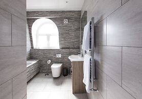 Emperors Gate Residence by Allô Housing