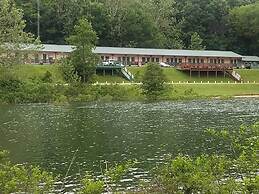 Tanglewood Lodge