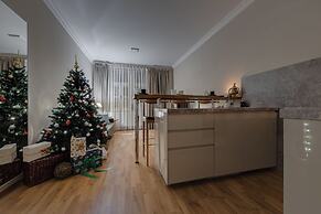 Louren Apartments