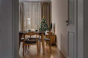 Louren Apartments