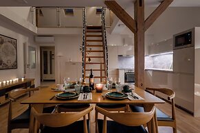 Louren Apartments