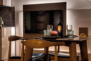Louren Apartments