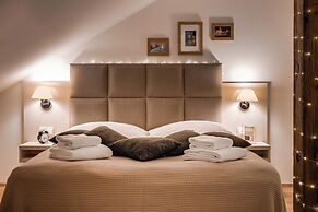 Louren Apartments