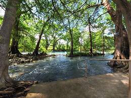 Good Times & Tan Lines WWi201 Apartment 2 New