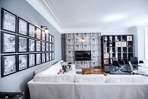 Eson2 - The Abbey Road Gem Apartment