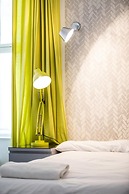 Eson2 - The Abbey Road Gem Apartment