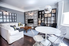 Eson2 - The Abbey Road Gem Apartment