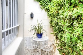 Eson2 - The Abbey Road Gem Apartment