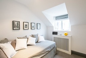 Eson2 - Bolton Gardens Lodge