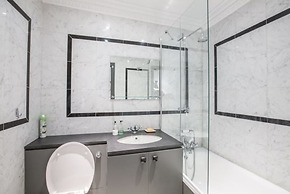 Eson2 - Bolton Gardens Lodge