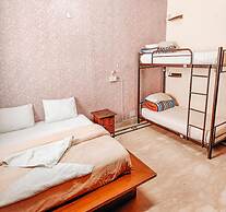 Madpackers Delhi - Hostel