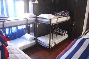 Madpackers Delhi - Hostel