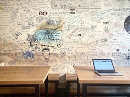 Madpackers Delhi - Hostel