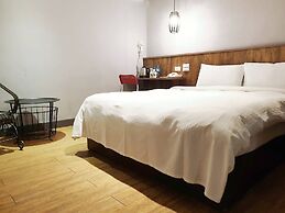 Artch Inn