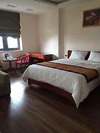 Phoenix 3 International Hotel