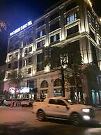 Phoenix 3 International Hotel