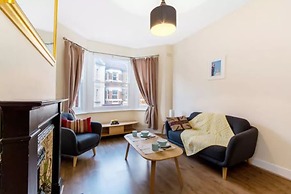 Simon Apartment - London Launchpad