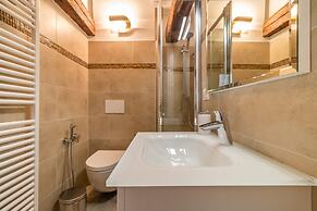 Saint Mark's Basilica in 200 meters