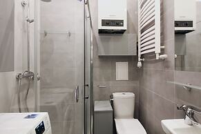 Luxury Mint Apartments Main Square