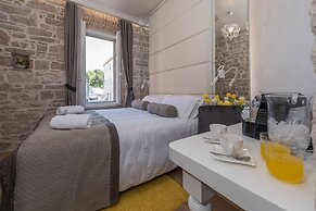 Zara Palace - Design Rooms