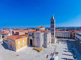 Zara Palace - Design Rooms