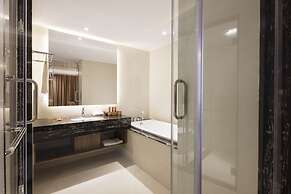 Comodo Nha Trang Hotel