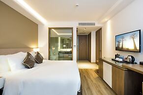 Comodo Nha Trang Hotel