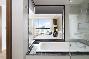 Comodo Nha Trang Hotel