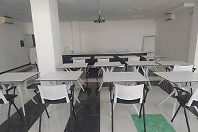 Ambruosi Village Resort & Spa