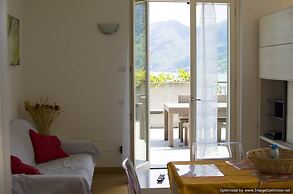 Silver Lake Residence