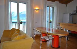 Silver Lake Residence