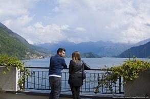 Silver Lake Residence