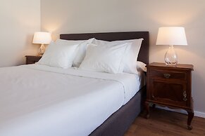 B The Guest Downtown