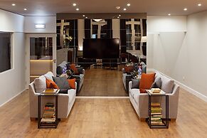 B The Guest Downtown