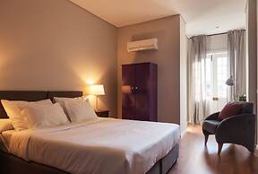 B The Guest Downtown