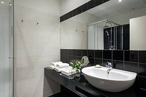 B The Guest Downtown