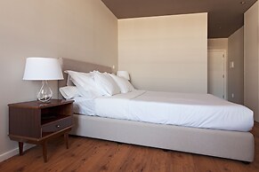 B The Guest Downtown