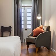 B The Guest Downtown