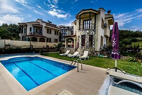 Villa B Calis Beach