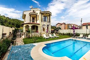 Villa B Calis Beach