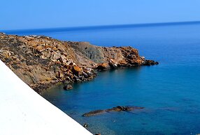 Golden Beach Resort Anafi