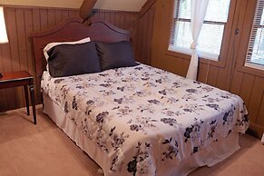 Pine Mountain Club Chalets Resort