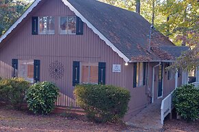 Pine Mountain Club Chalets Resort