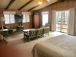 Pine Mountain Club Chalets Resort