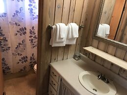 Pine Mountain Club Chalets Resort