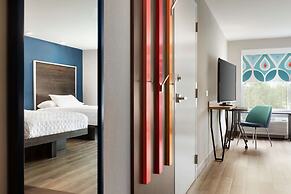 Tru by Hilton Harbison Columbia