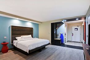 Tru by Hilton Baton Rouge Citiplace, LA