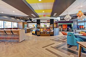 Tru by Hilton Baton Rouge Citiplace, LA